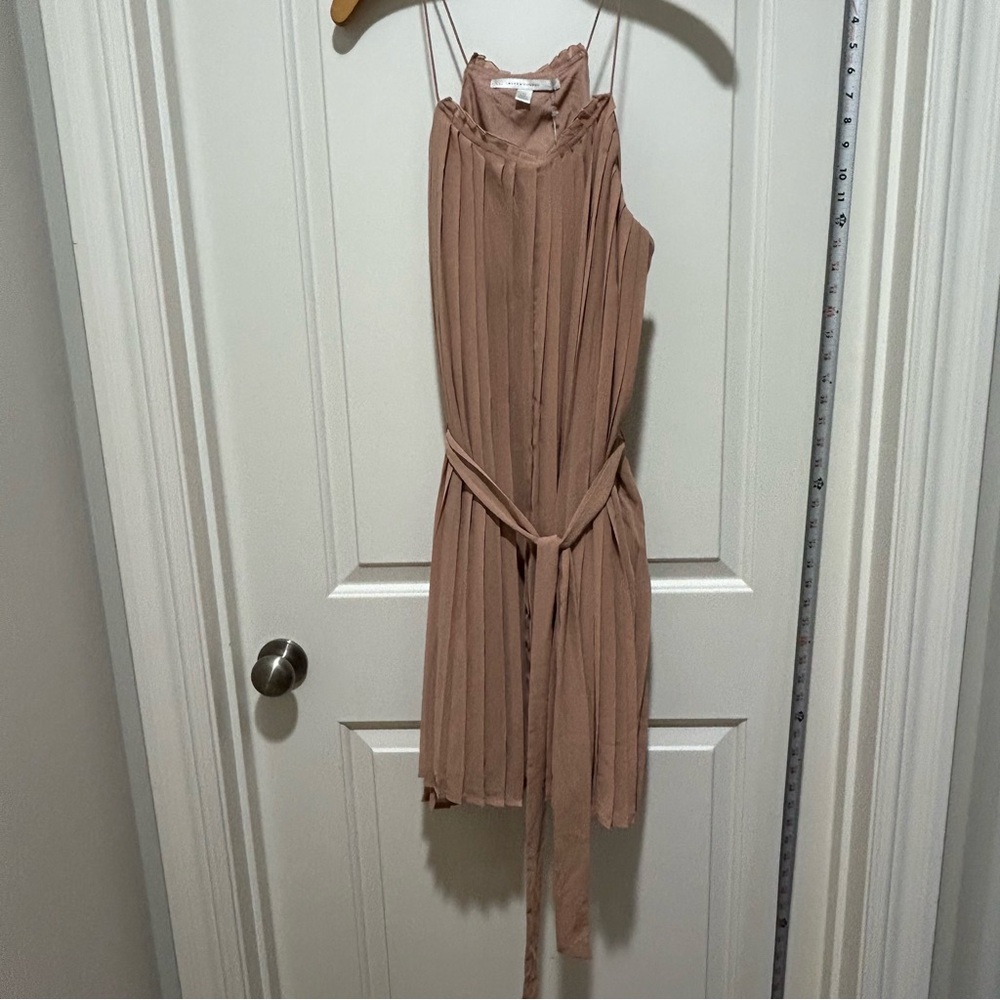 LC Lauren Conrad NWT women’s size 12 midi sleeveless Tan pinkish pleated Dress - Picture 4 of 10